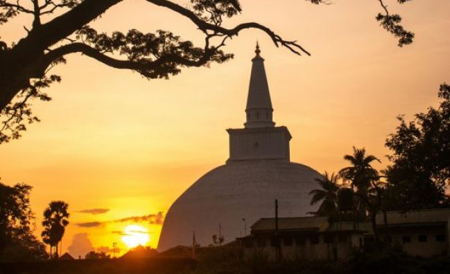Unforgettable 12-Day Sri Lanka Tour – Culture, Adventure & Beaches Await!